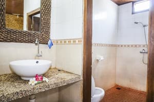 thumbnail: Bathroom