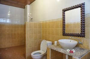 thumbnail: Bathroom