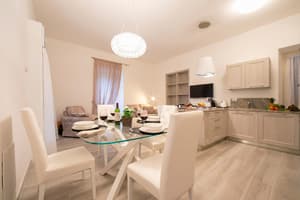 thumbnail: Dining