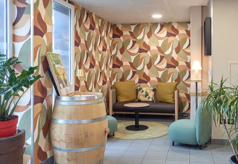 Hotel Orly Chevilly Marche International Lobby