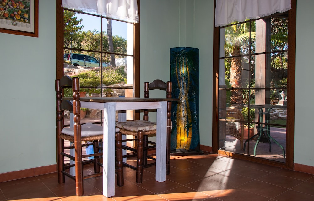 Restaurant-cafeteria