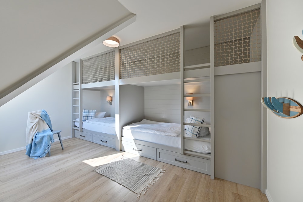 Children's theme room