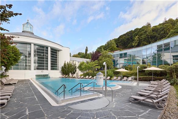 Pool,On-Site,Outdoor/Exterior,Property Amenity,Recreation