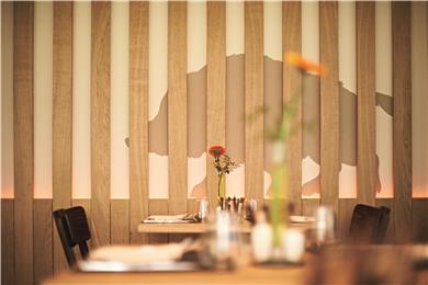Dining,Dining Area,Restaurant,On-Site