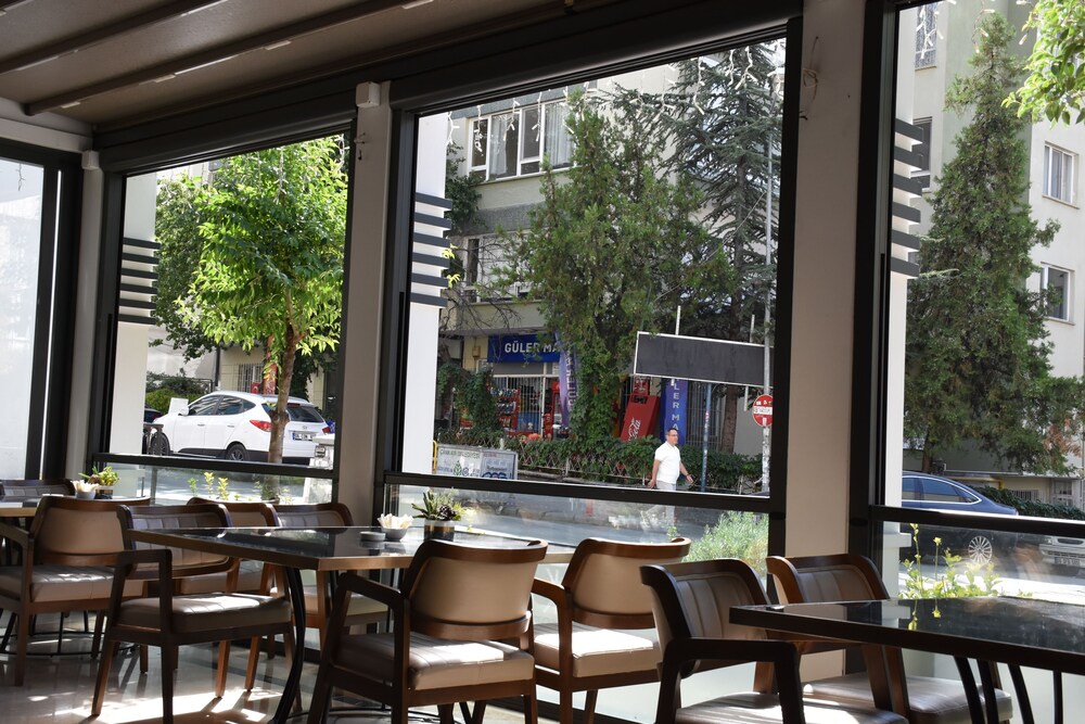 Restaurant-cafeteria