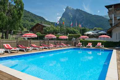 Pool,On-Site,Outdoor/Exterior,Property Amenity,Recreation