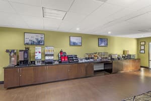 thumbnail: Breakfast area