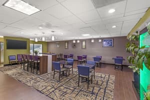 thumbnail: Breakfast area