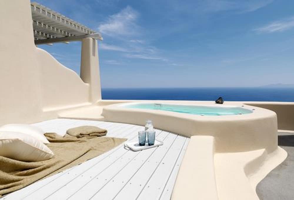 Swimming pool-spa