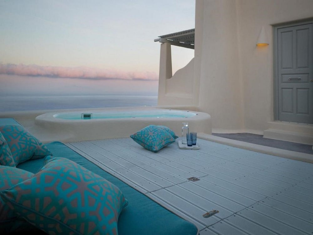Swimming pool-spa