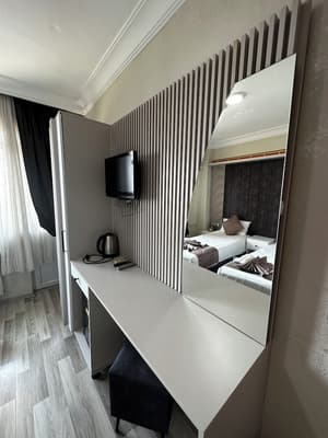 thumbnail: Room