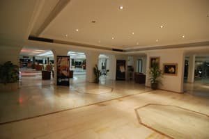 thumbnail: Interior