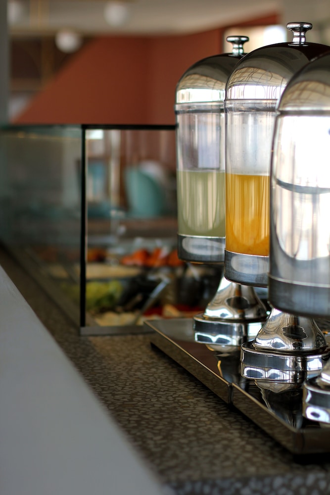 Restaurant-cafeteria