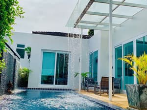 thumbnail: Property grounds
