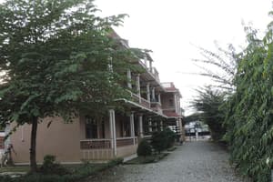 thumbnail: Exterior