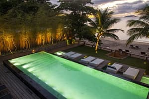 thumbnail: Infinity pool