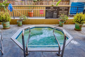 thumbnail: Outdoor spa tub