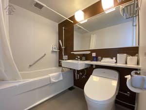 thumbnail: Bathroom