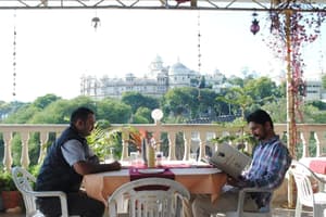 thumbnail: Restaurant