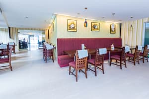 thumbnail: Restaurant-cafeteria