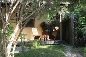 thumbnail: Bar (on property)