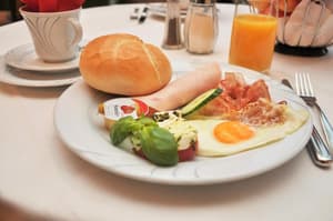 thumbnail: Restaurant
