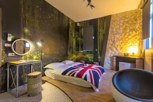 thumbnail: Room