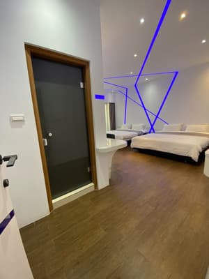 thumbnail: Room
