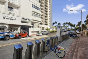 thumbnail: Bicycling