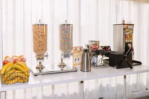 thumbnail: Breakfast area