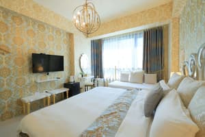 thumbnail: Room