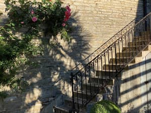 thumbnail: Exterior