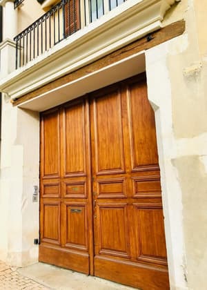 thumbnail: Exterior