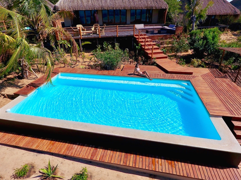 Infinity pool