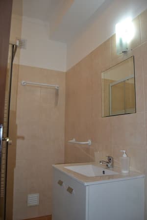 thumbnail: Bathroom sink
