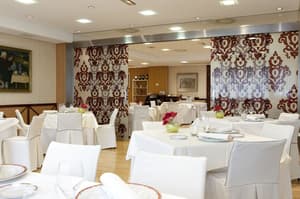 thumbnail: Restaurant