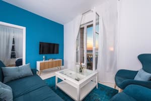 thumbnail: Living room