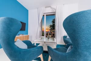 thumbnail: Living area