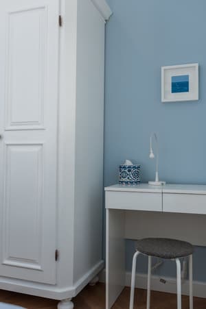 thumbnail: Interior detail
