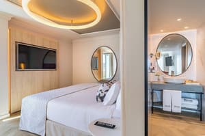 thumbnail: Room