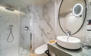 thumbnail: Bathroom