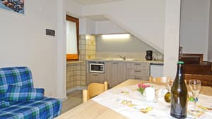 thumbnail: In-room dining