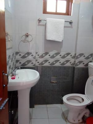 thumbnail: Bathroom sink