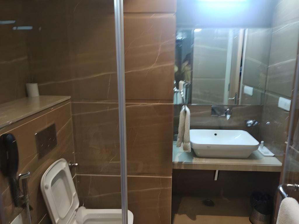 561691821.jpg