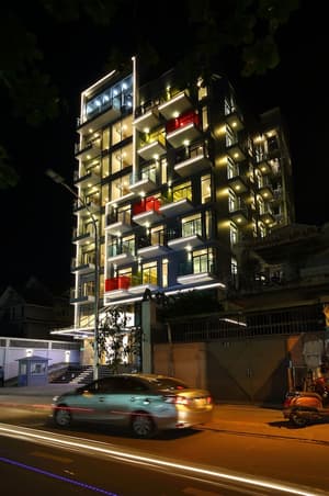 thumbnail: Front of property
