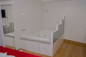 thumbnail: Jetted tub