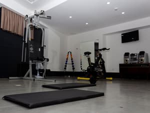 thumbnail: Gym