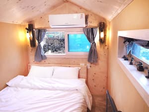 thumbnail: Interior