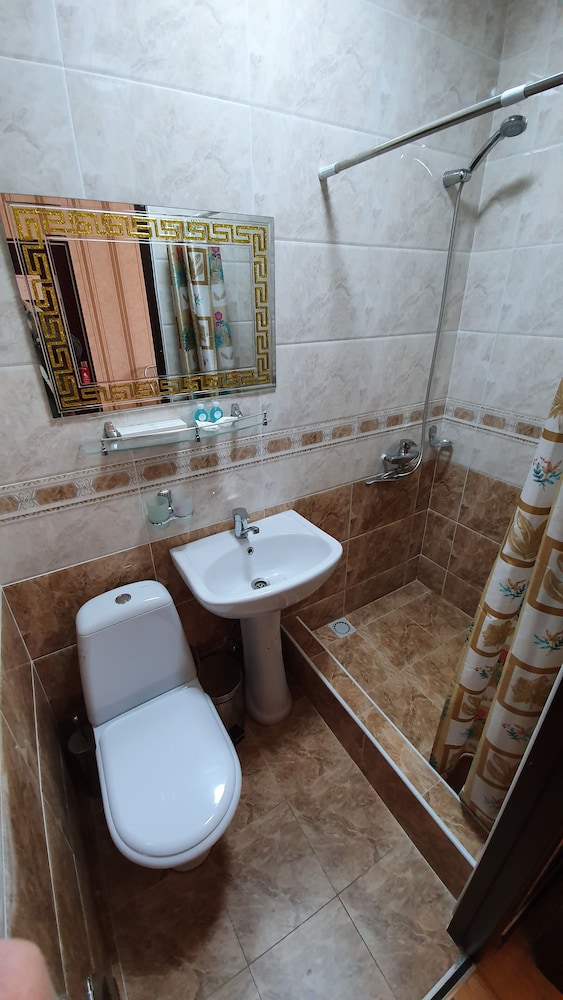 Bathroom shower