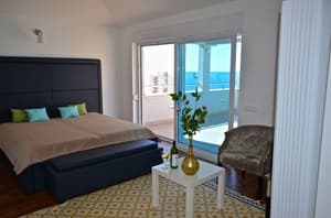thumbnail: Room amenity